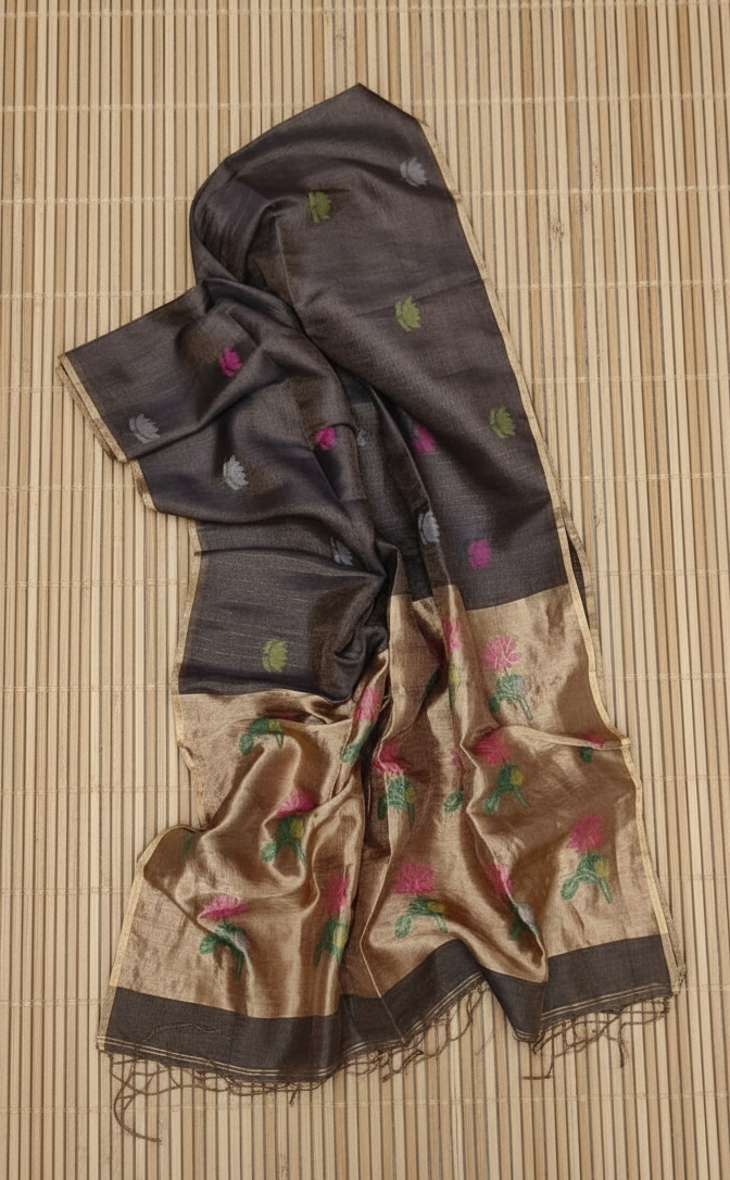 Thumbnail: Noir Bloom Silk Linen Handwoven Jamdani Saree