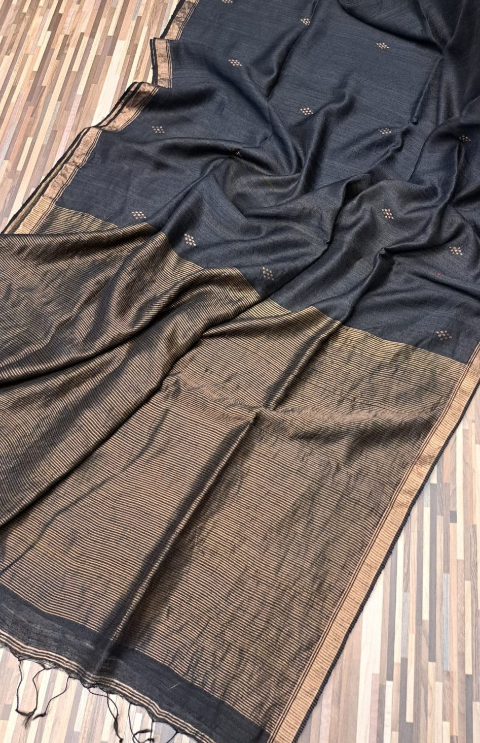 Thumbnail: Shadow Luxe Pure Handwoven Matka Silk Saree