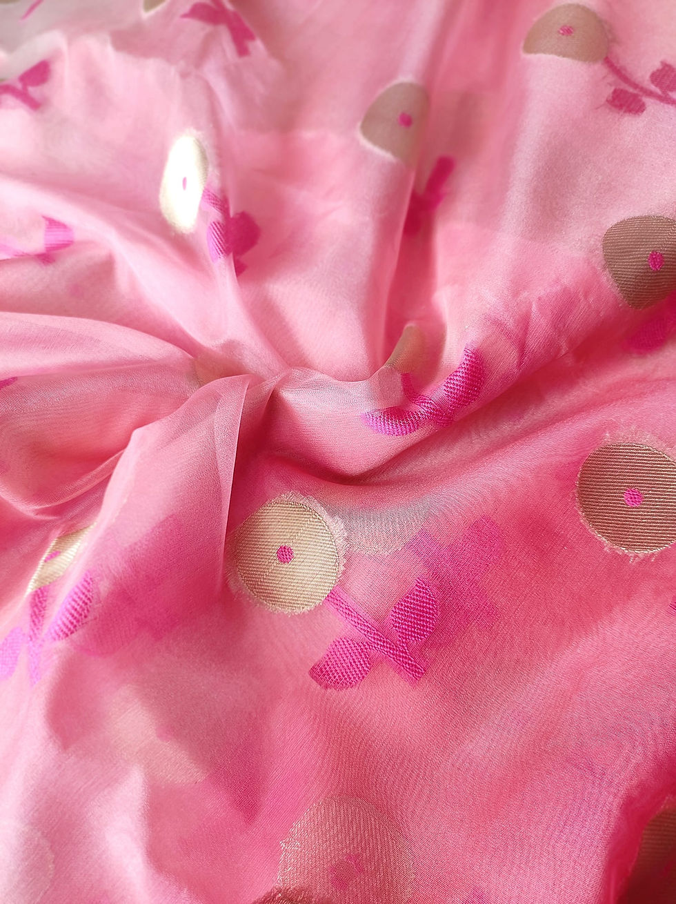 Thumbnail: Ombre Petals Banarasi Kora Organza Silk Saree