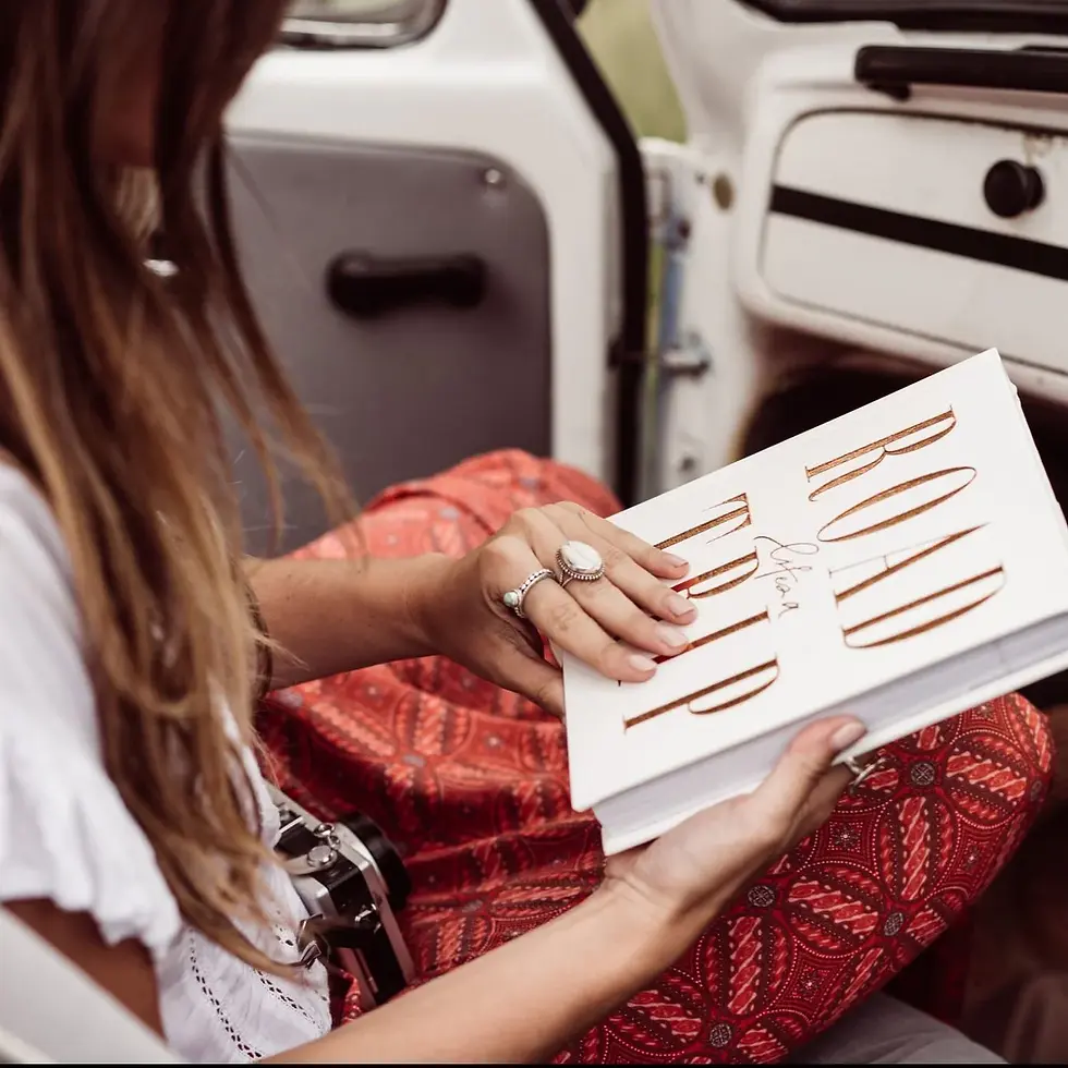 Pikkukuva: Life's a Roadtrip, Elandra Design