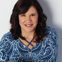 Stephanie Julian is the New York Times and USA Today best-selling author of contemporary romance and romantasy.