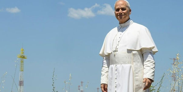 Pape Léon XIV - sur fond de ciel bleu.jpeg