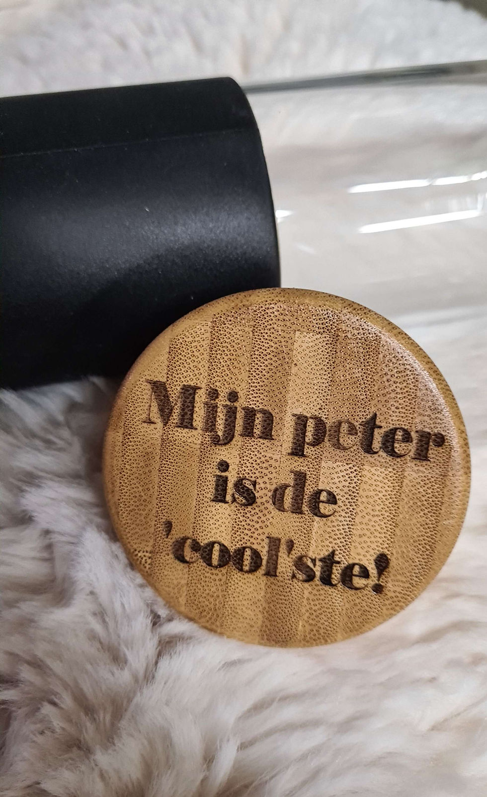 Thumbnail: Glazen drinkfles met houten dop : tekst naar keuze