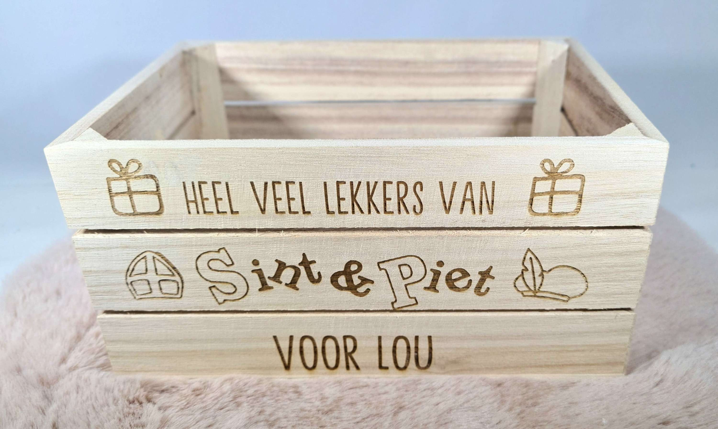 Houten kistje/krat SINT en PIET
