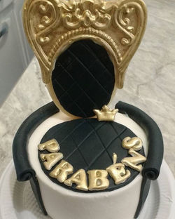 #gracieletortas _#trono #paraumaRainha _#lembrançinhacomestível🎁🎁🎁🍰🍰🍰🍫🍫🍫