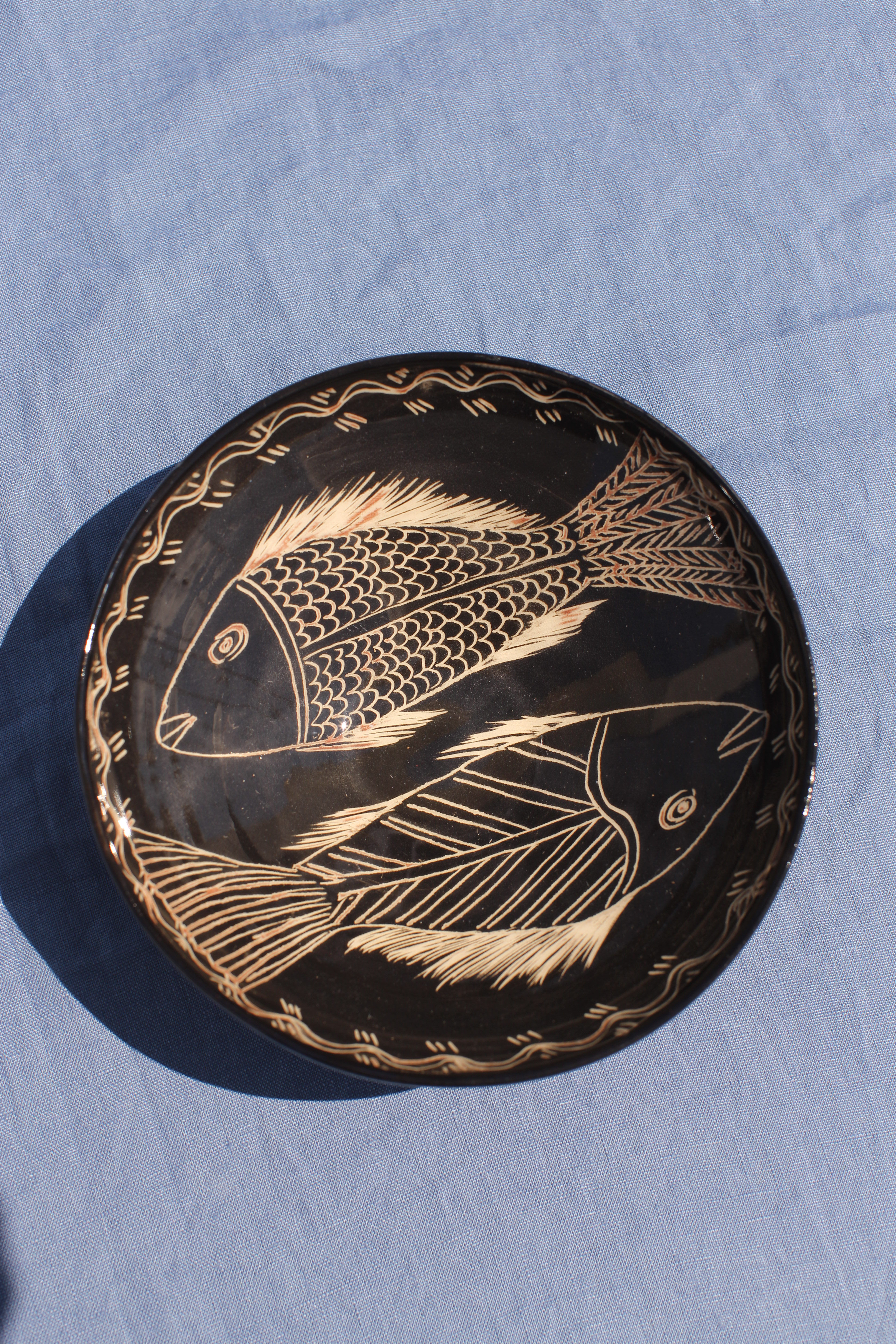 Medium Ceramic Bowl - Nero Collection - Fish Duo