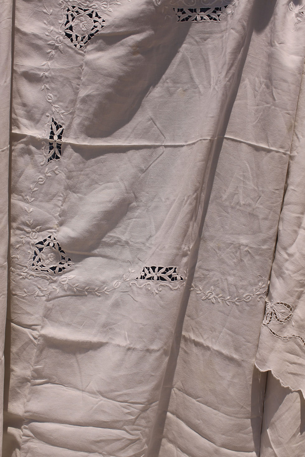 Thumbnail: Vintage Linen Cut Work Embroidered Tablecloth