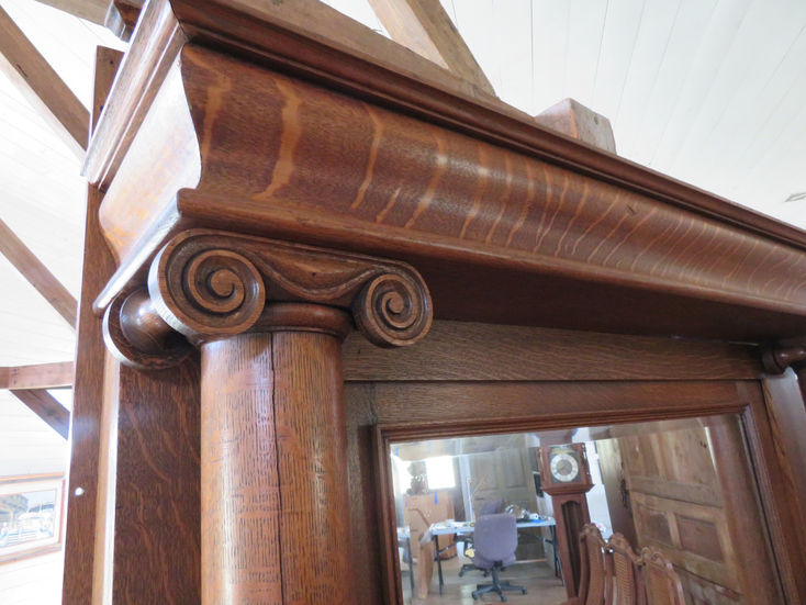 Big Mantle Detail.JPG