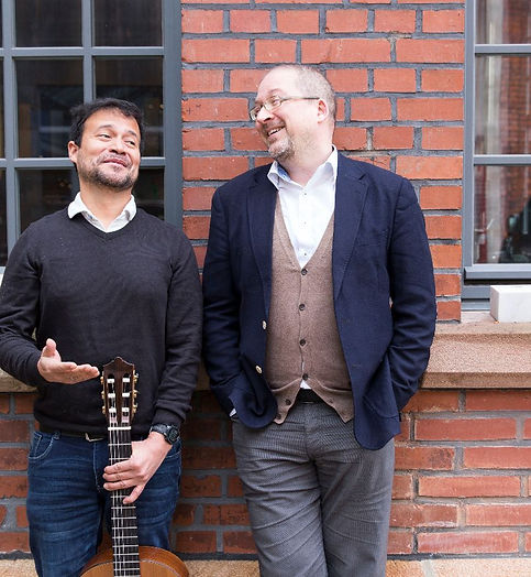 Gitarrist_Luis_Campos_in_der_Readktion (2).jpg