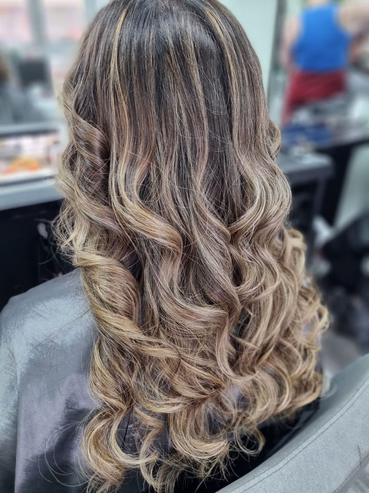 HQ Hair Lounge & Academy