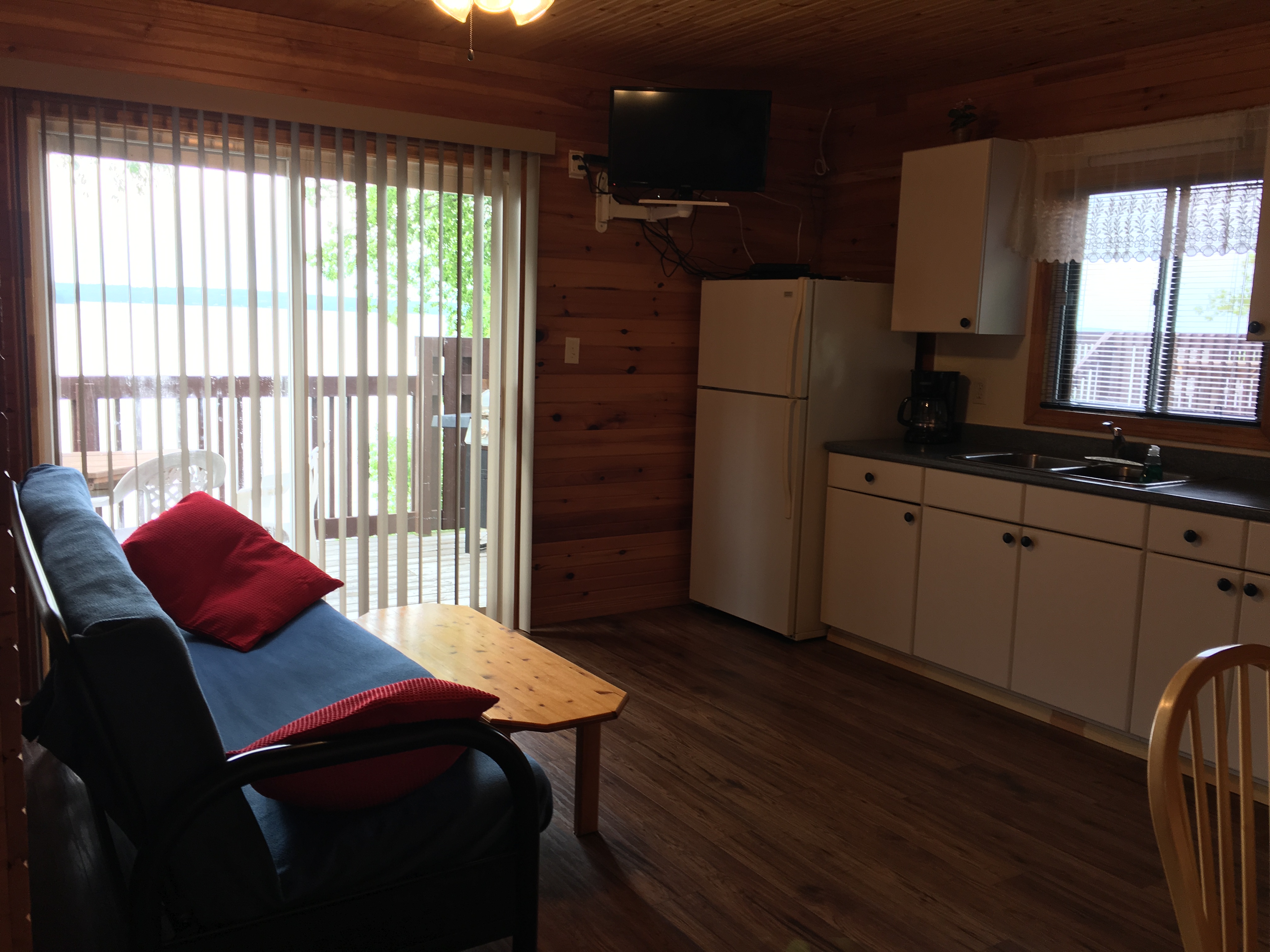 Living area, TV