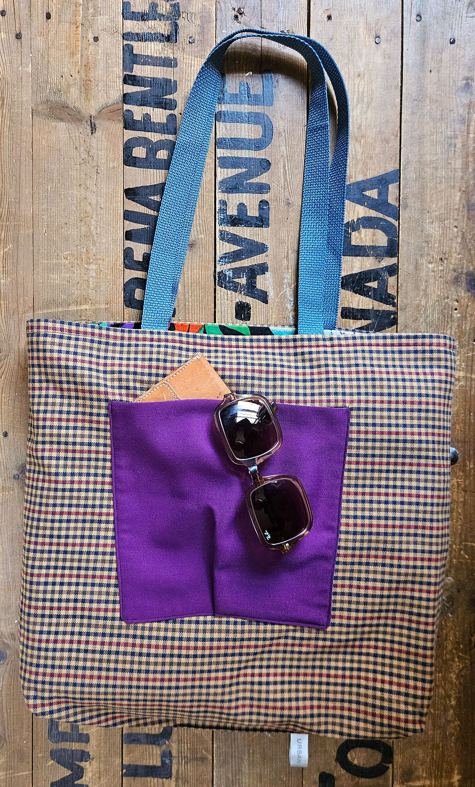 Thumbnail: 1980s Earthy tones & Trippy vibes w/ purple pocket  | Vintage reversible tote