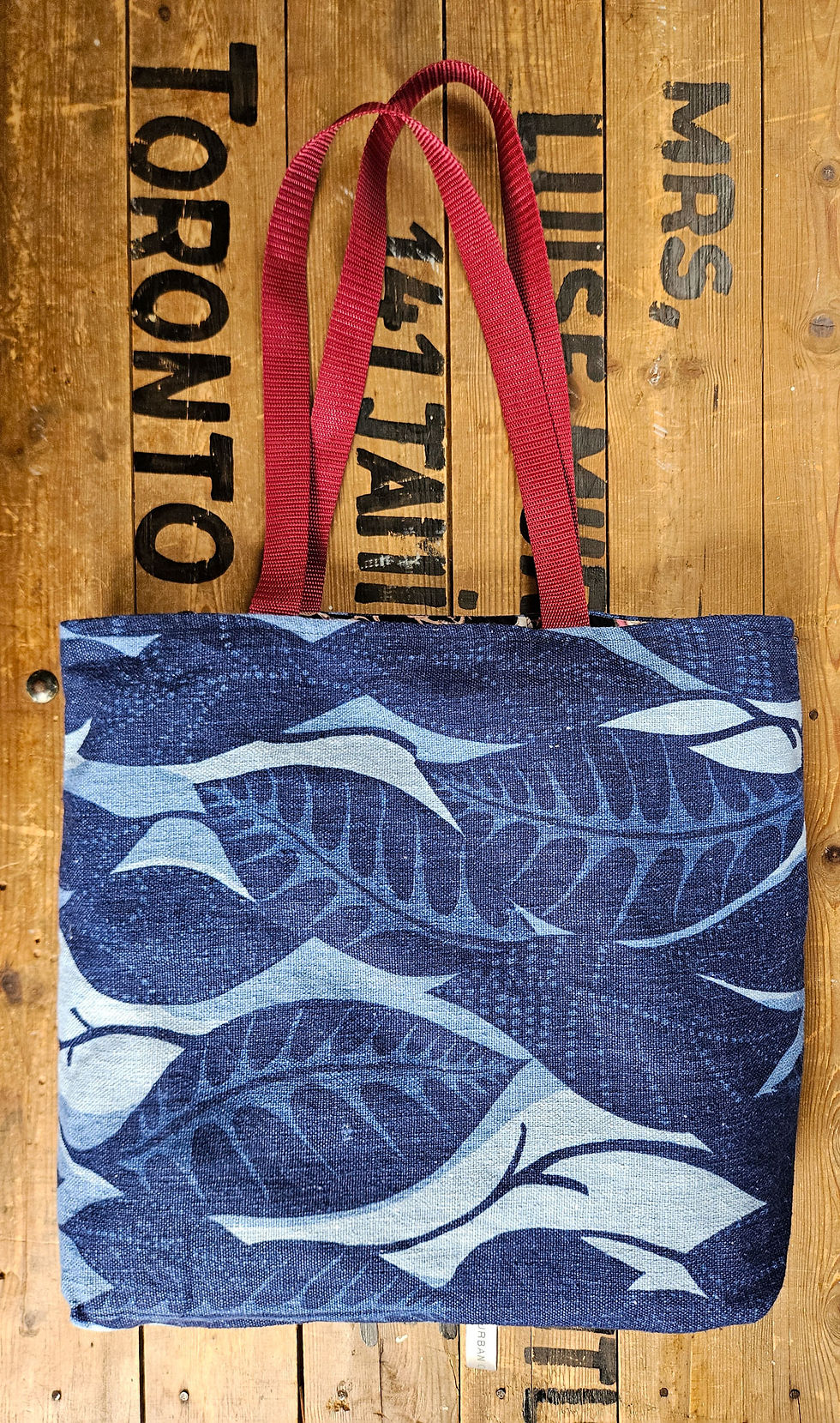 Thumbnail: MCM Indigo blue leaves & 1990s print in Cranberry BAG BAG - Reversible tote