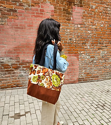 BAG BAG CANADA 181 Tee-6.jpg