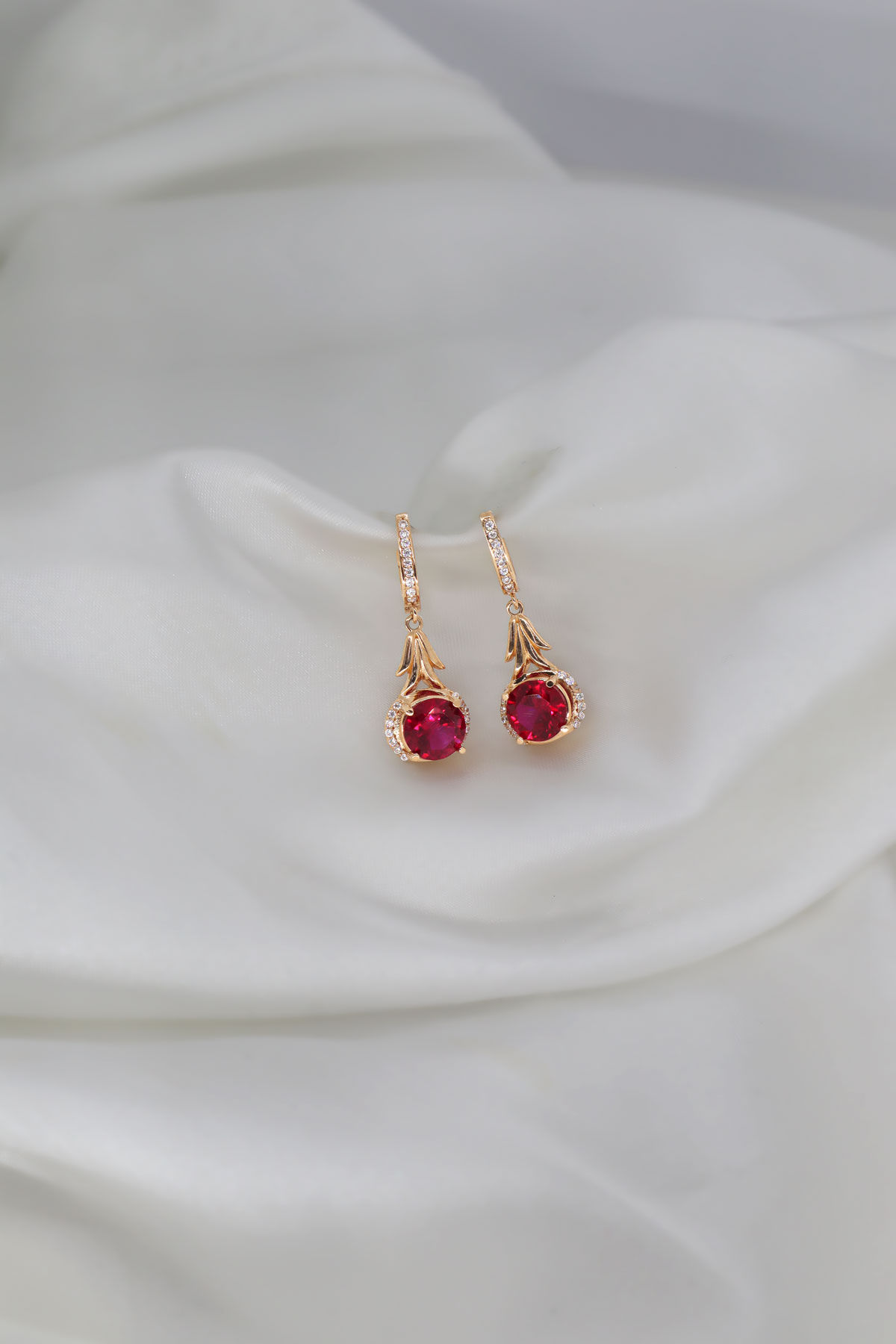 Sultanic model earring