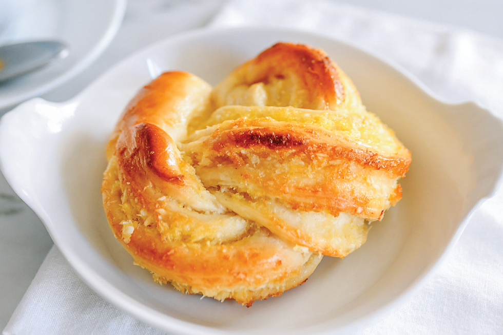 Twisted Coconut Bun