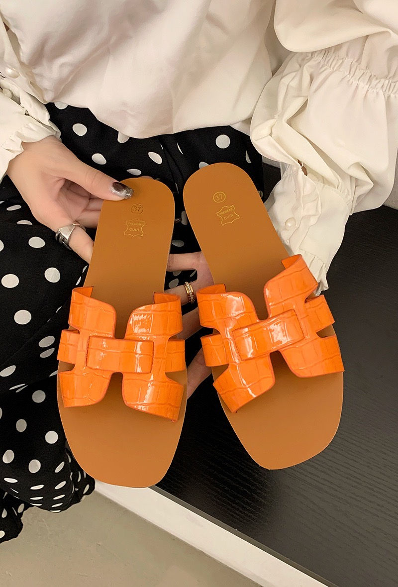 Miniature : MULES PLATES CROCO VERNIS 9880-2