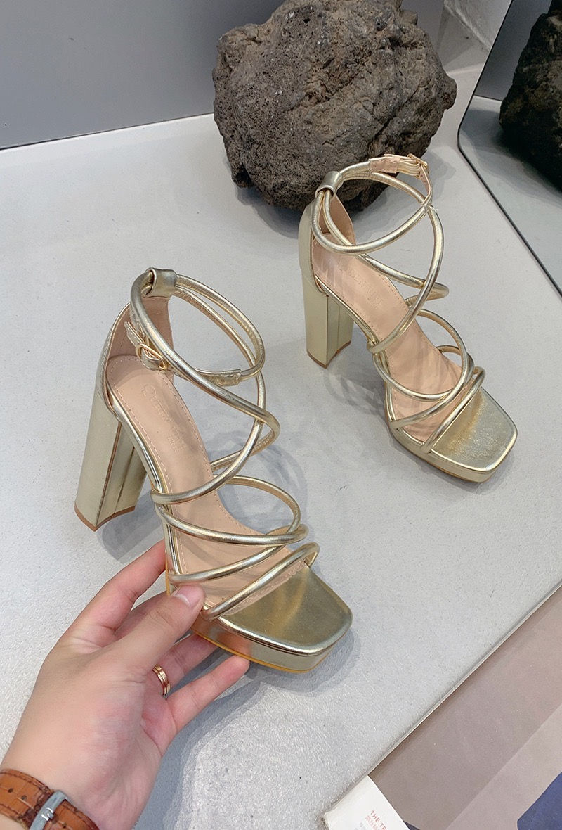 Miniature : HAUT TALONS À BRIDE V7-39