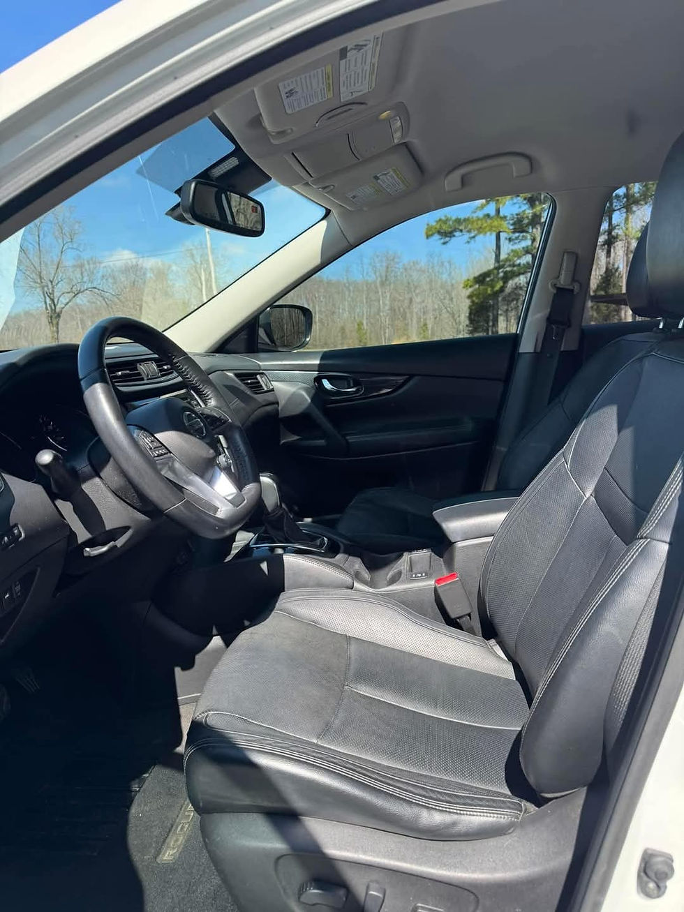Thumbnail: 👍2017 Nissan Rogue SL
2.5 4 cylinder Aut1omatic 
