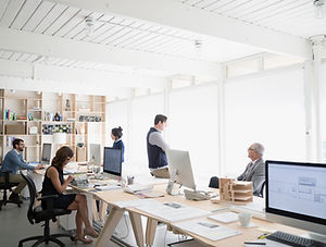 Büro mit Tischen Design