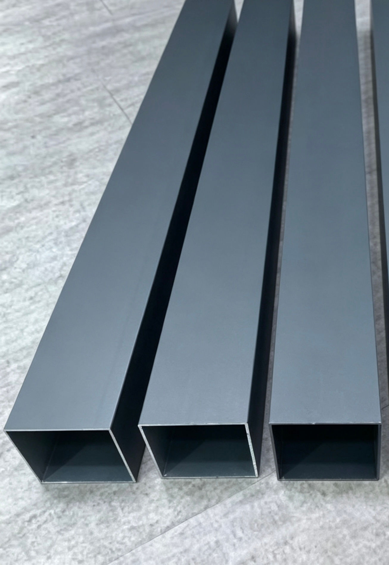 4寸太空灰色鋁方通-2mm厚-包界一刀