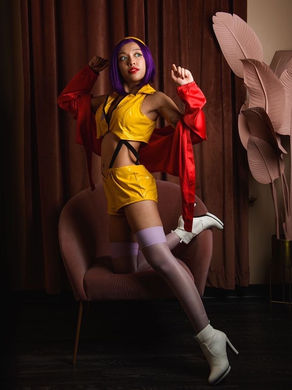 Faye Valentine Cosplay by @teddysher_cosplay