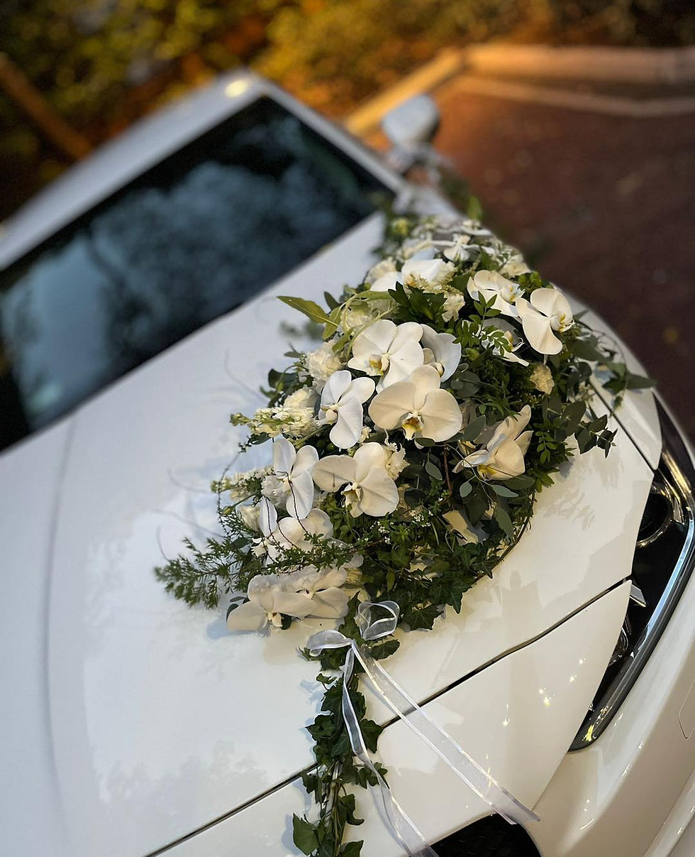 Thumbnail: Bridal Car Decor | Wedding Car Decor | Hiew