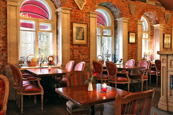 Зал кафе "Michel"