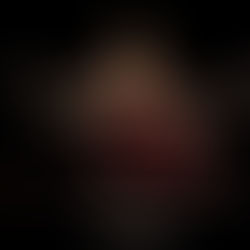 Angela Dippe apresenta a comédia“Da puberdade à menopausa”pela primeira vez no Rio