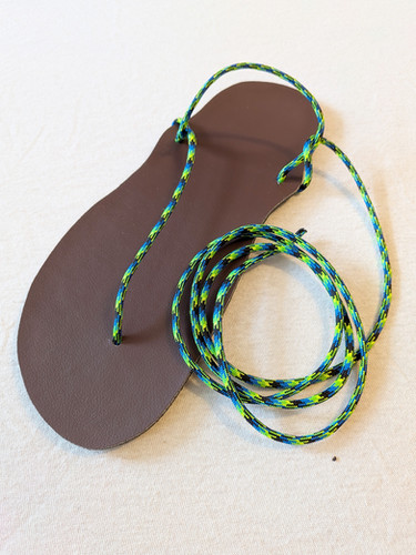 Geniale Sandale Geniale Sandale cuero vegano marrón + cordón (Walnut) photo 3