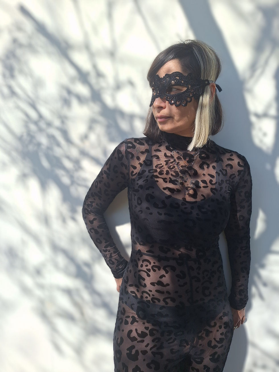 Thumbnail: אוברול נמרה