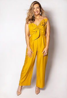 Brisbane Marriage Celebrant, Rowena Travi of Celebrant Chic Brisbane - Style me!