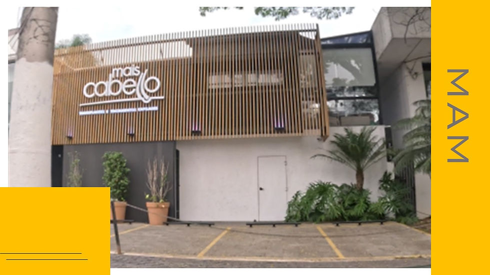 fachada de imóvel comercial com madeira breeze