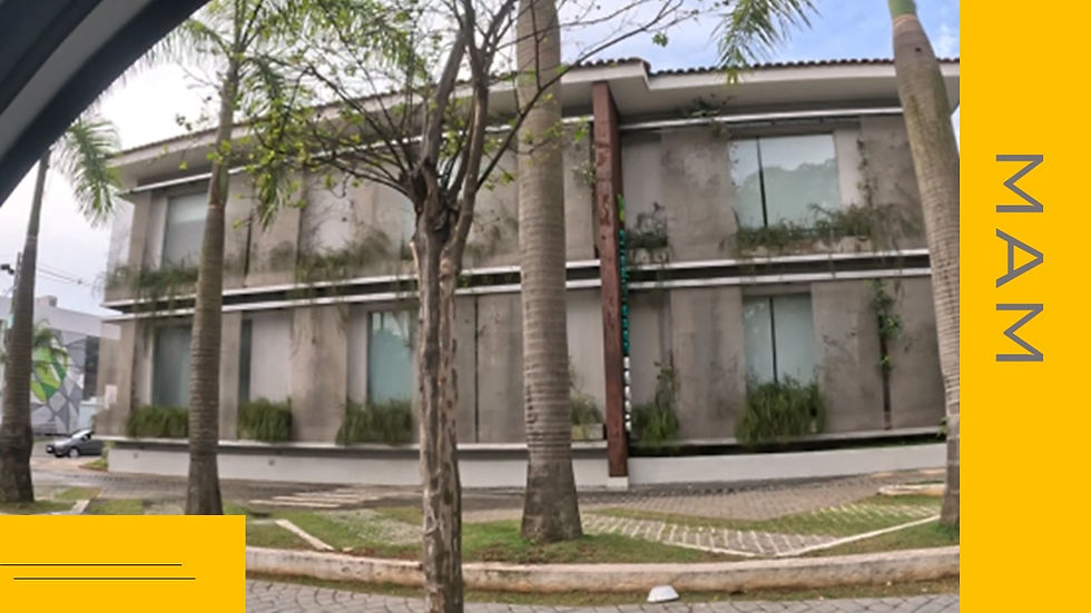 fachada neoclássica imóvel comercial bastante vidro