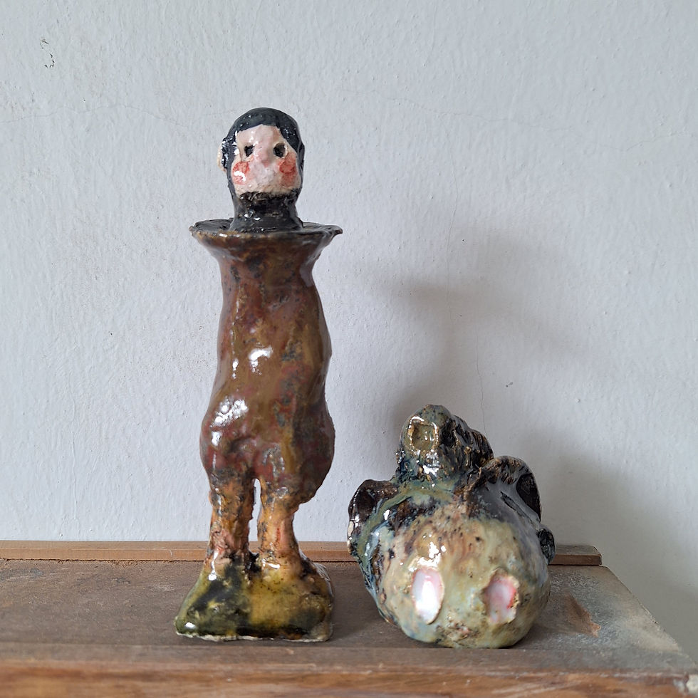 Thumbnail: Guardian (Paola Zakimi)