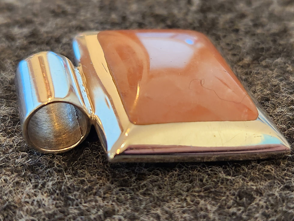 Thumbnail: Square quartz pendant (imperfecta collection)