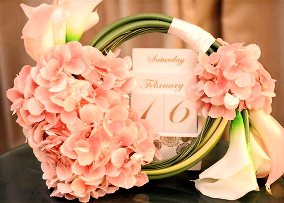Hoop%20Bridal%20bouquet.%20For%20wedding