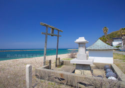 淡路島・新五色浜県民サンビーチの海神社の鳥居