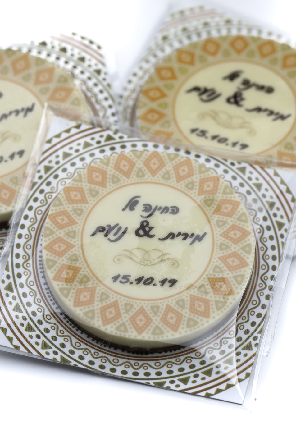 תמונה ממוזערת: 50 מתנות שוקולד בצורת עיגול, לאורחים בחתונה ובחינה