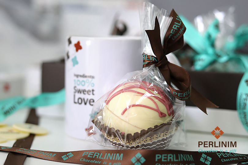 תמונה ממוזערת: שוקובומב • פצצות שוקולד במארז מתנה • 6 כדורי שוקולד להמסה בחלב חם