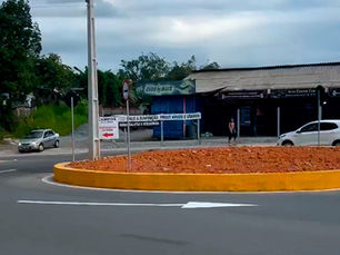 Rotatória Rua Frederico Jensen - Rua Oscar holz e Henrique Mette, Itoupavazinha