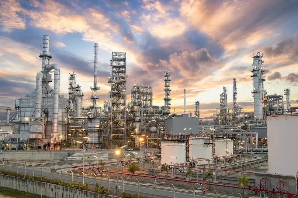 As the race to decarbonise the global economy gathers pace, and the 2050 target of achieving net zero looms, the role of oil refineries is increasingly under the spotlight. Being one of the larger industrial emitters of greenhouse gases, the hydrocarbon production and processing industry are prime target for ‘closure’ as pressure increases on countries to reduce their reliance on fossil fuels.