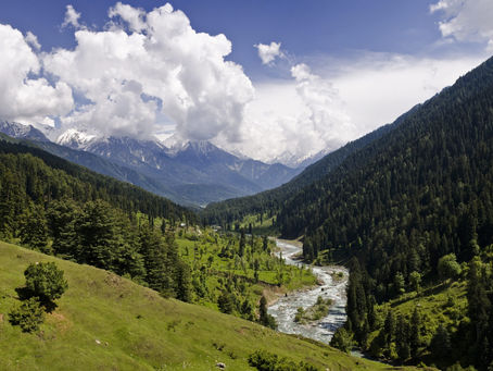 Kashmir Diaries – The Winter Wonderland of India