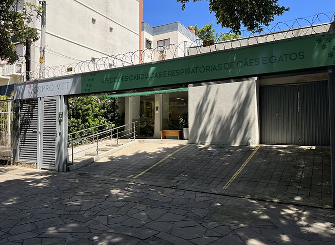 Clinica frente_edited.jpg