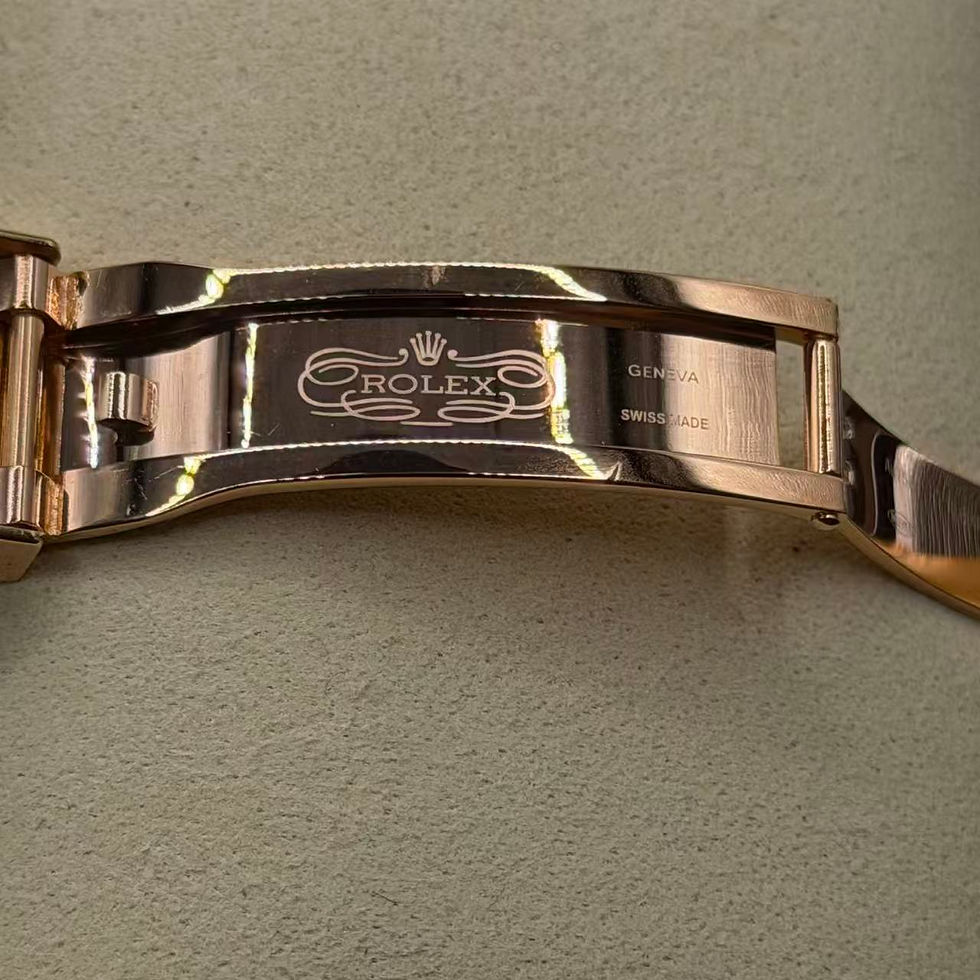 CBD Daytona 126525LN bracelet clasp interior finishing and engraving details