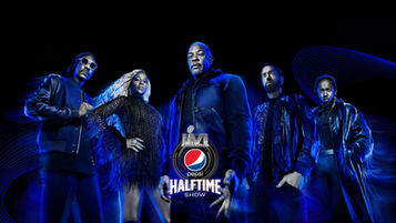 #ICYMI Snoop Dogg, Dr. Dre, Mary J. Blige, Eminem and 50 Cent Put on a Historic Half-Time Show!