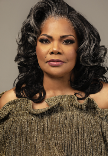 Show Me the Money!! Mo'Nique Sues CBS, Paramount Over Missing Royalties from His Show "The Parkers"!