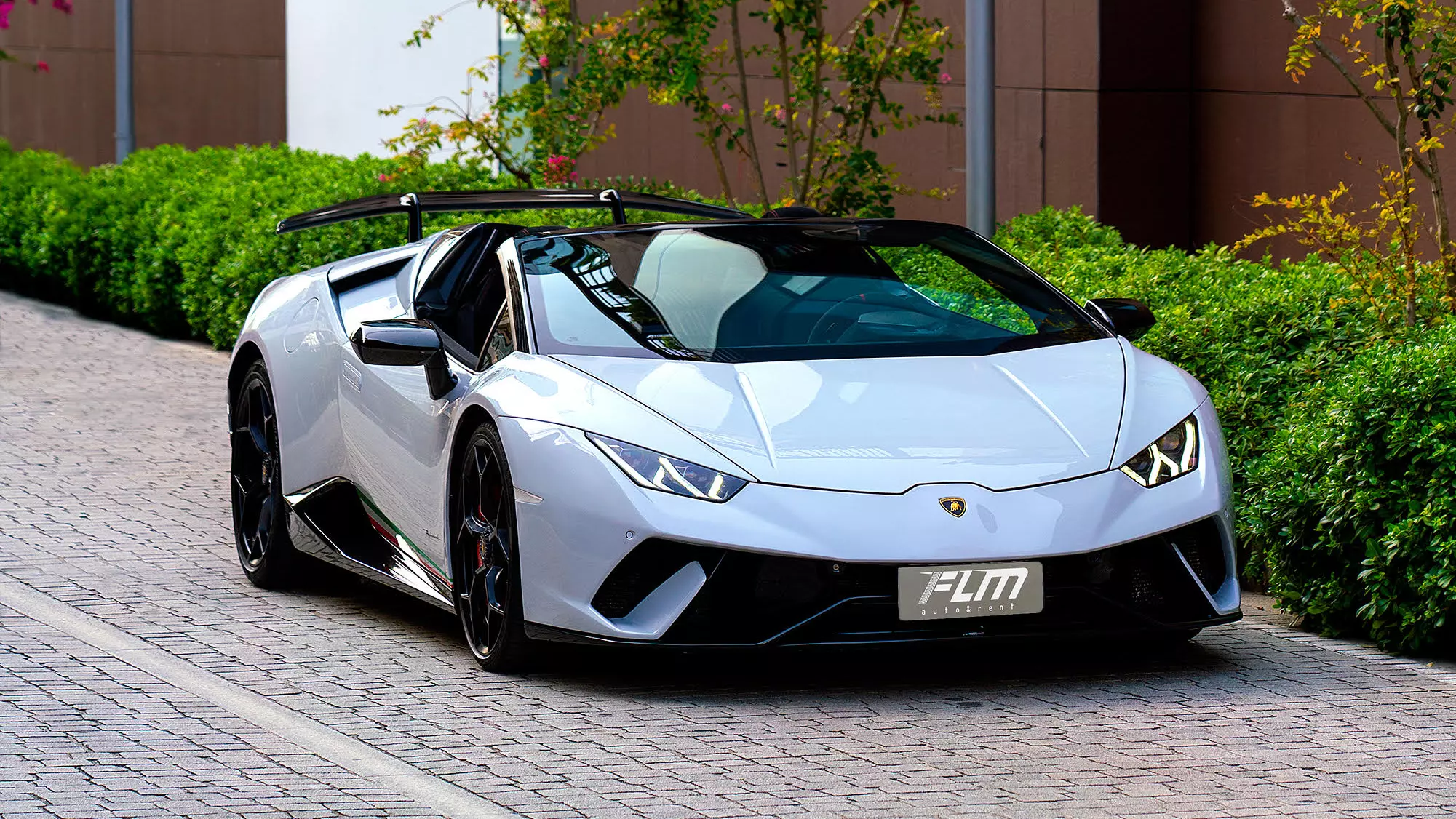 LAMBORGHINI Huracán Performante Spyder - FLM Luxury Rent