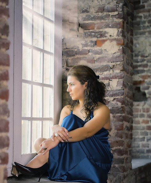 window-3817798_1920.jpg