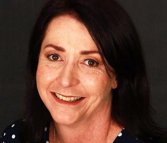 Dr Yolanda van der Vyver.jpg